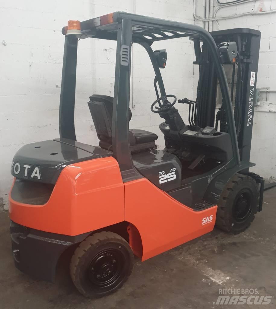 Toyota 52-8 FD 25 Dizel forkliftler