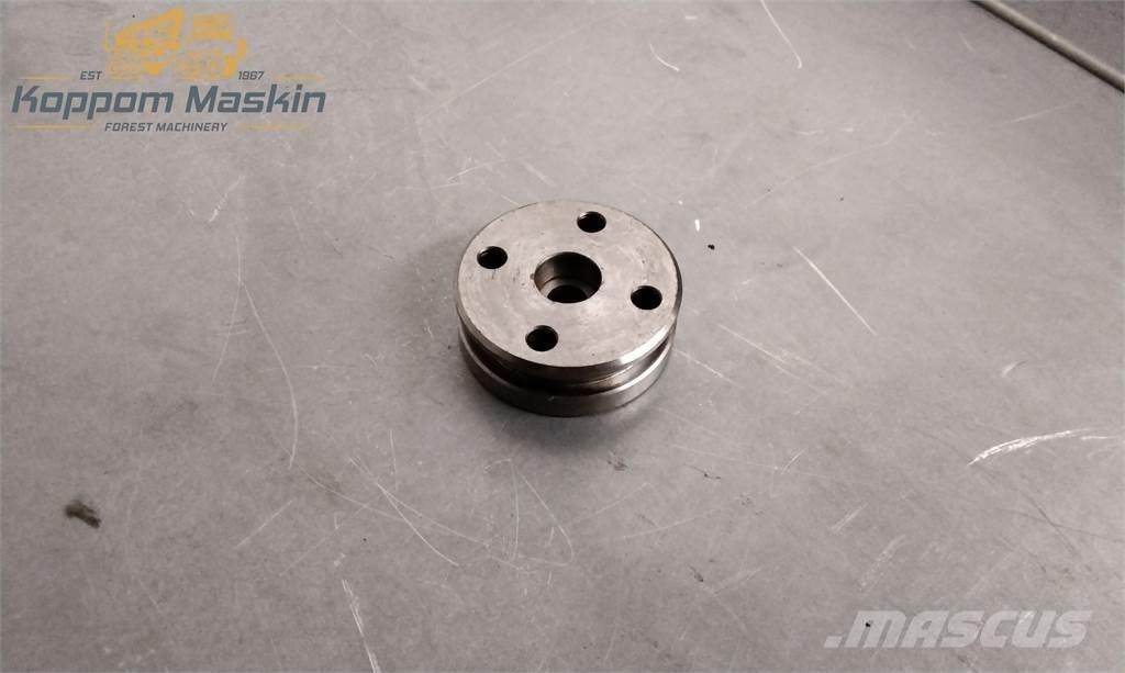 Ponsse P8675 Agaç kesme robotlari