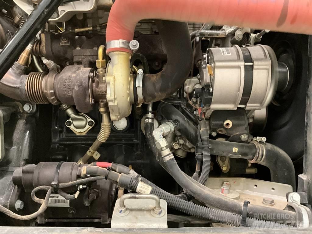 Neuson EW 100 Lastik tekerli ekskavatörler