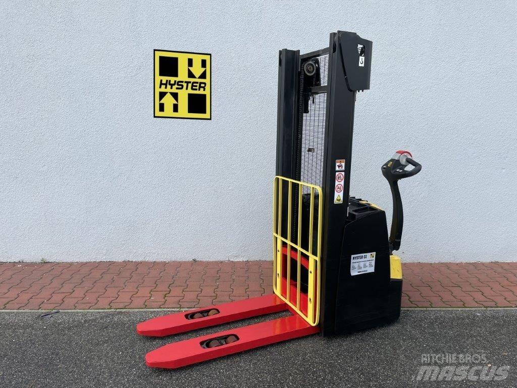 Hyster S 1.2 Yaya kumandali istif makinasi