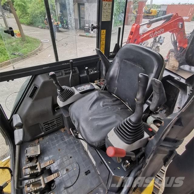 Komatsu PC 35 M-2 Mini ekskavatörler, 7 tona dek