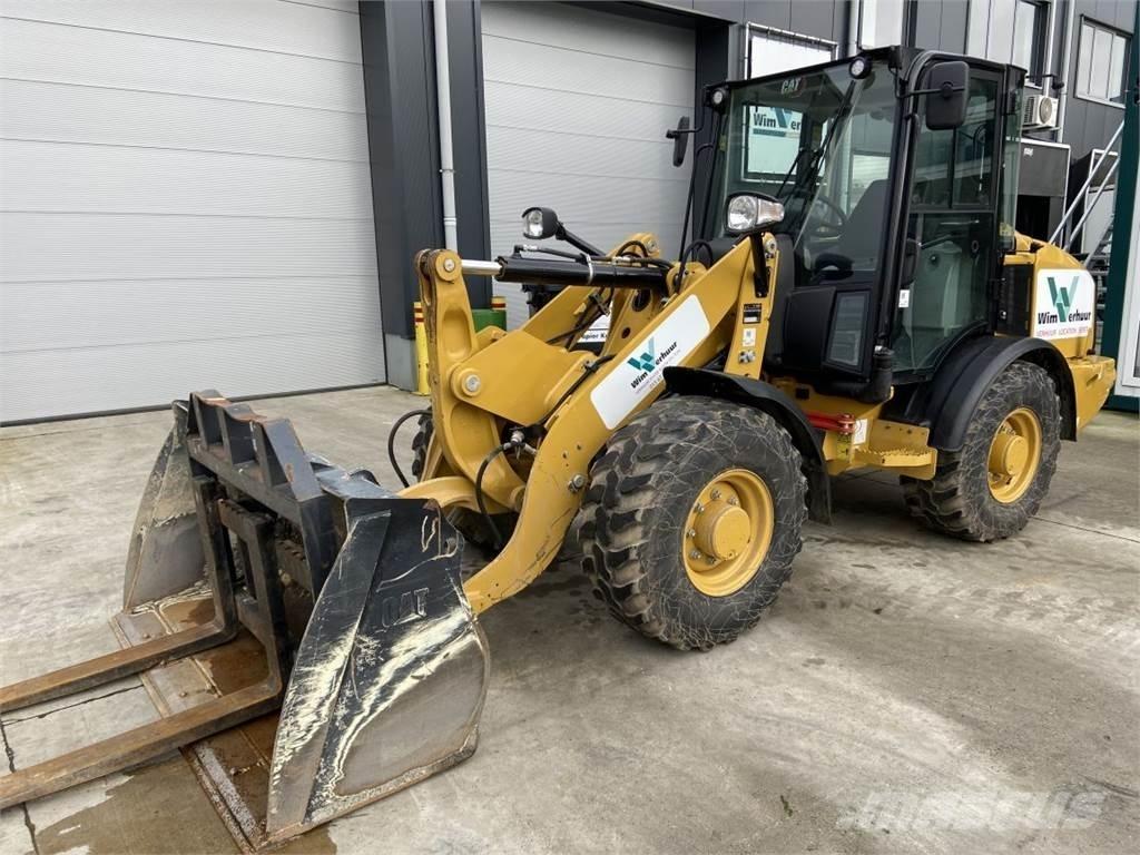 CAT 906M (7164) Çok amaçlı yükleyiciler