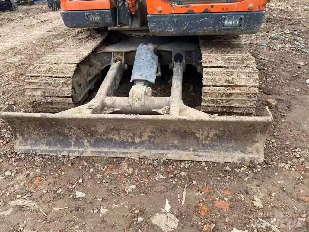 Doosan DX 75-9 Paletli ekskavatörler