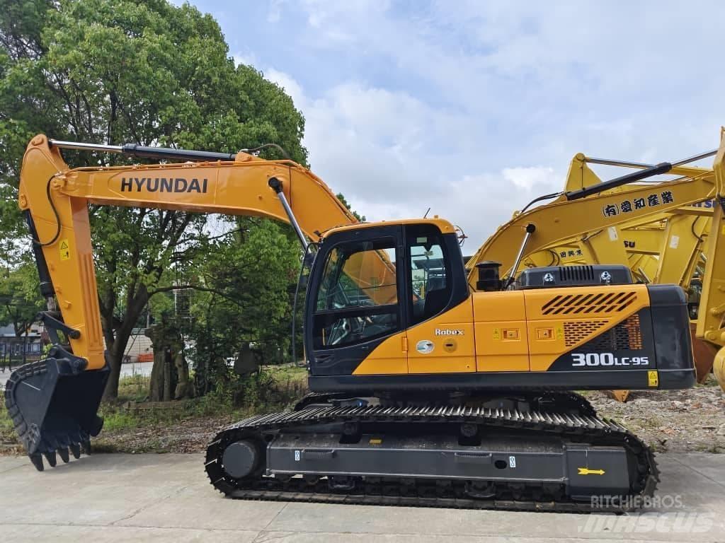 Hyundai 330LC-9S Paletli ekskavatörler