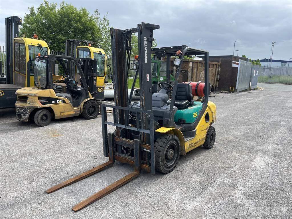 Komatsu FG25HT-16R LPG'li forkliftler