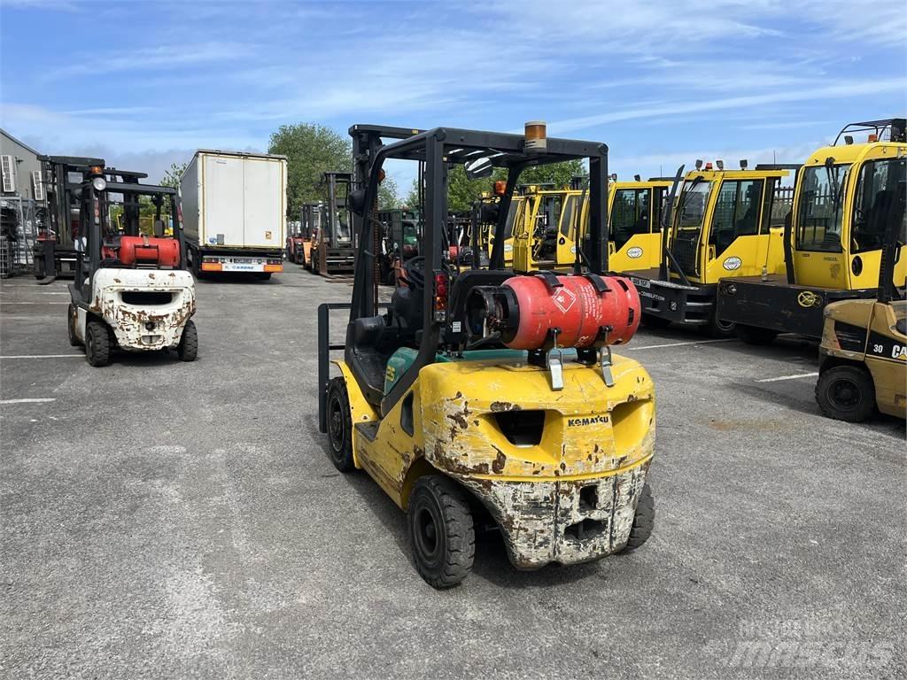 Komatsu FG25HT-16R LPG'li forkliftler