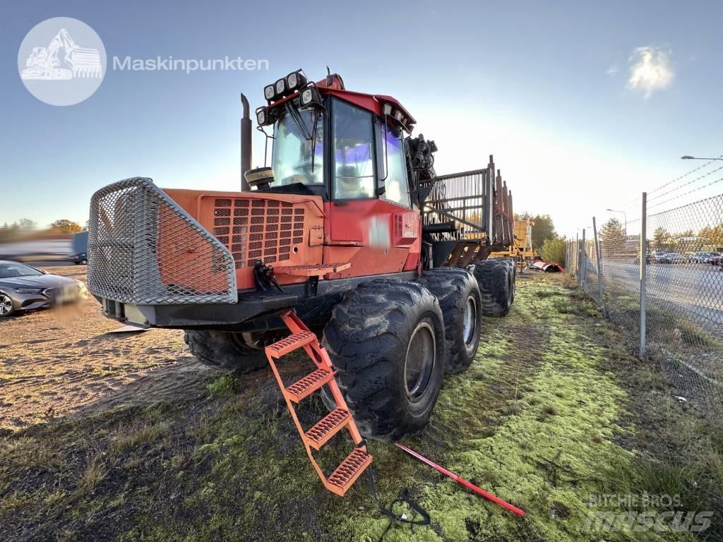 Valmet 890.3 Tomruk yükleyici traktörler