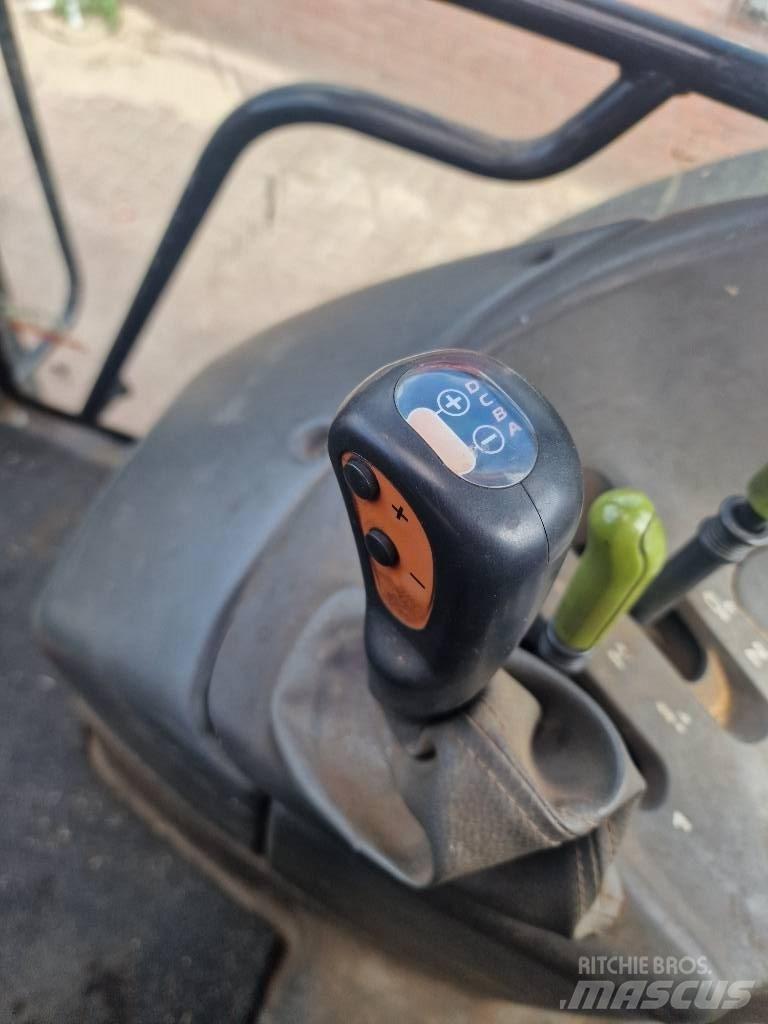 CLAAS Arion 430 Traktörler
