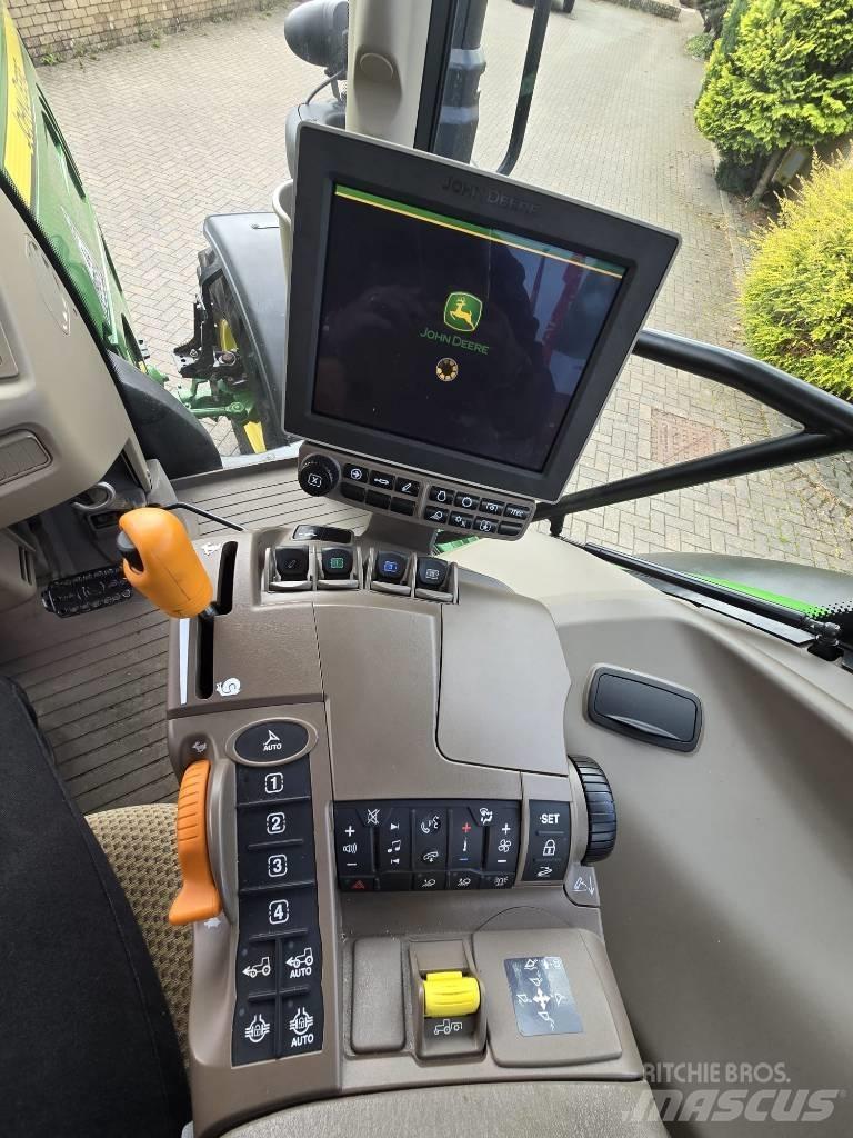 John Deere 6120 R Traktörler