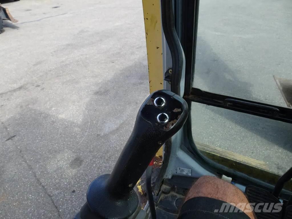 New Holland E195 Paletli ekskavatörler