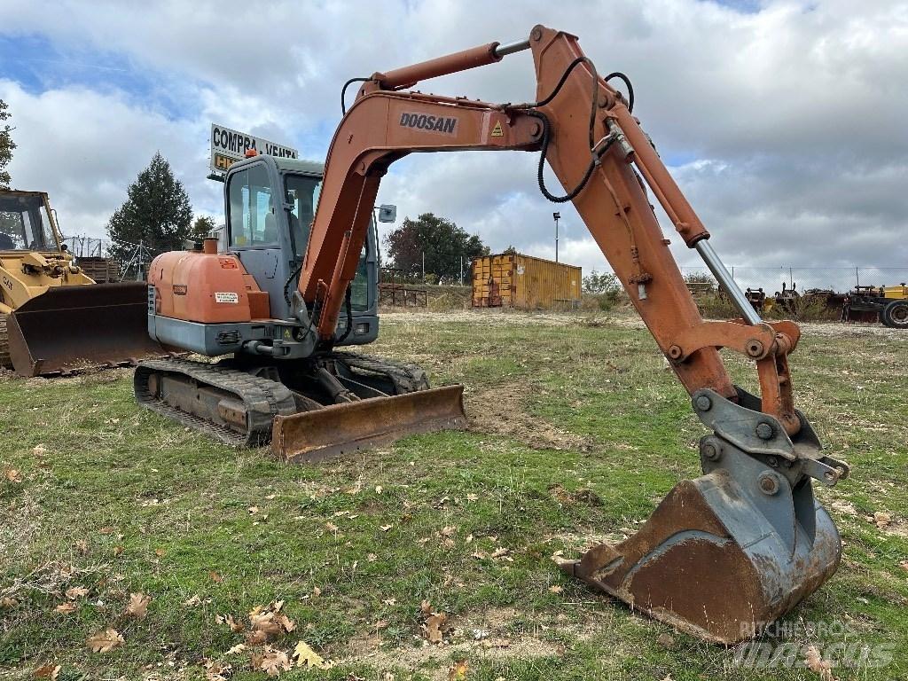 Doosan Solar 55 Mini ekskavatörler, 7 tona dek
