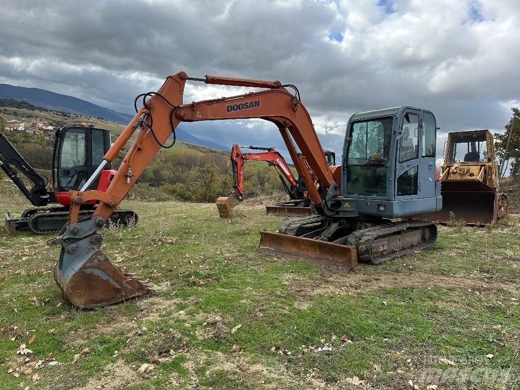 Doosan Solar 55 Mini ekskavatörler, 7 tona dek