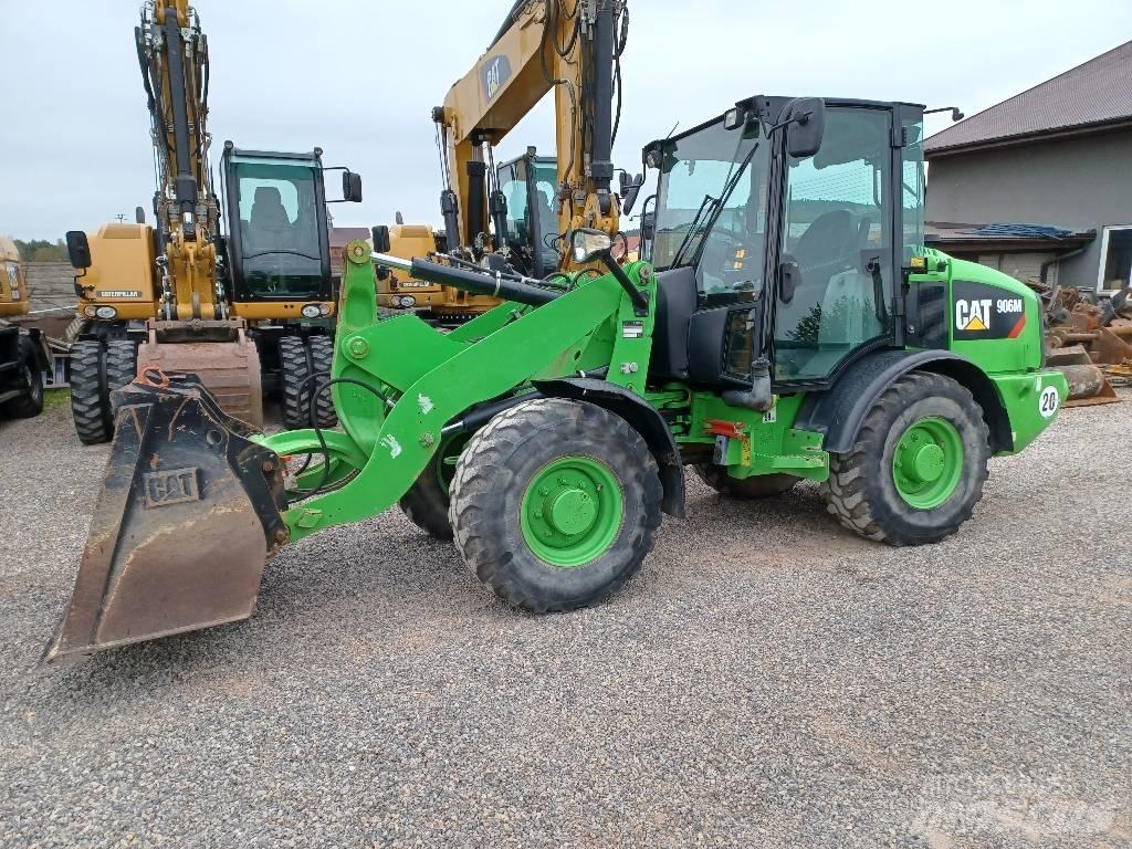 CAT 906M Tekerlekli yükleyiciler