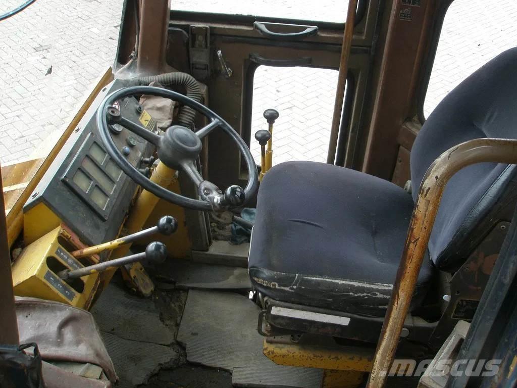 Komatsu W40-2 Tekerlekli yükleyiciler