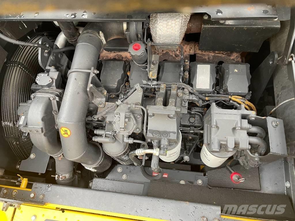 Komatsu PC 400-8 Paletli ekskavatörler