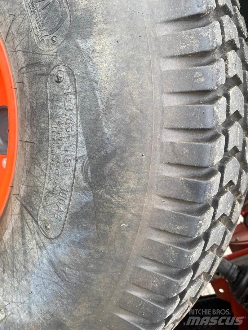 Kubota ST 401-C Traktörler