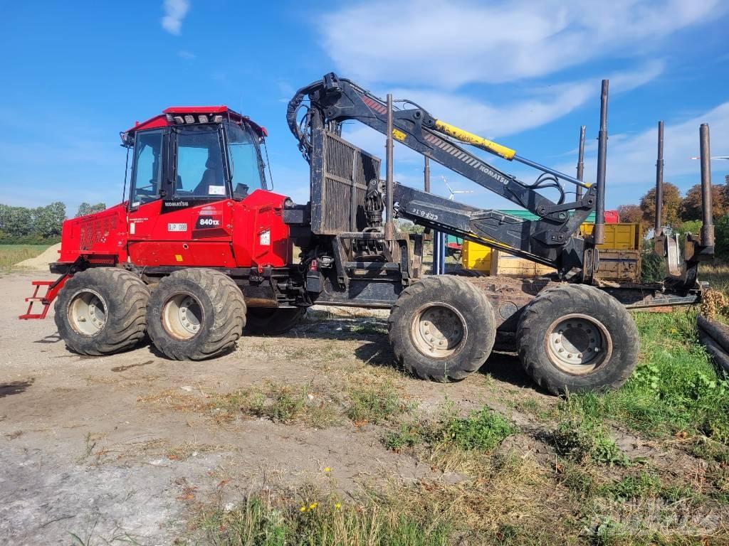 Komatsu 840 TX Tomruk yükleyici traktörler