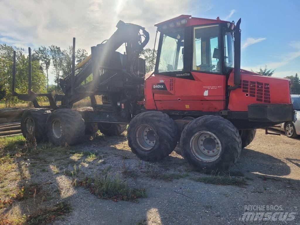 Komatsu 840 TX Tomruk yükleyici traktörler