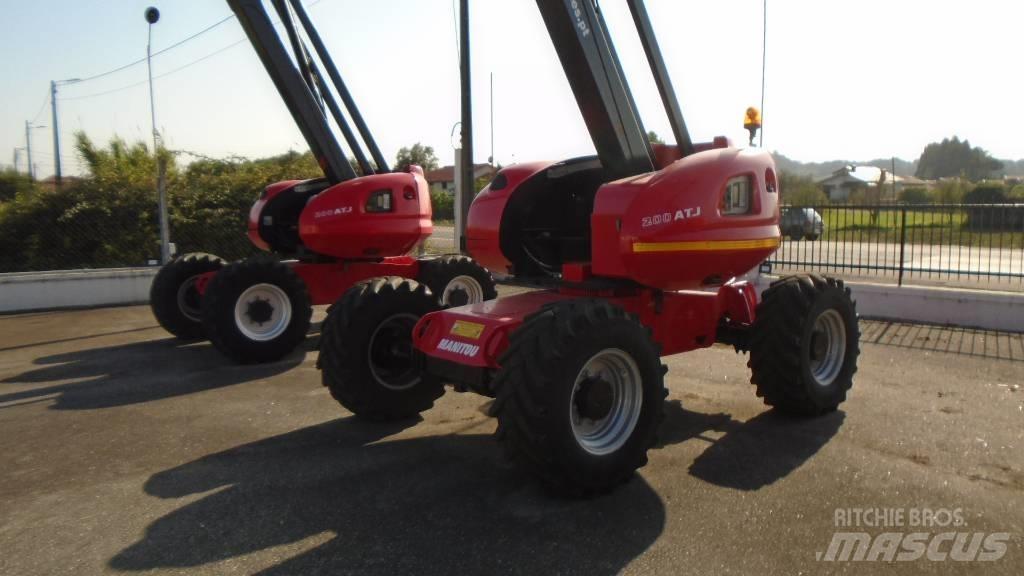 Manitou 200 ATJ Körüklü personel platformları