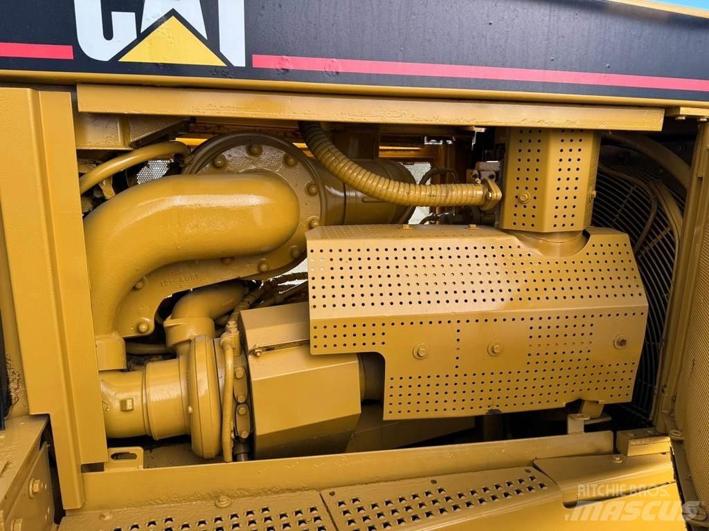CAT D8R Paletli dozerler