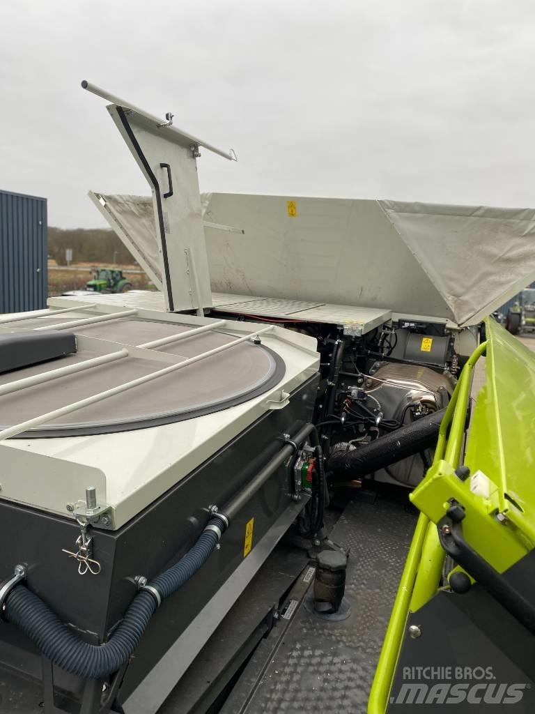 CLAAS LEXION 8800 Biçerdöverler