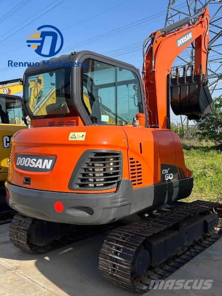 Doosan DX 60 Paletli ekskavatörler