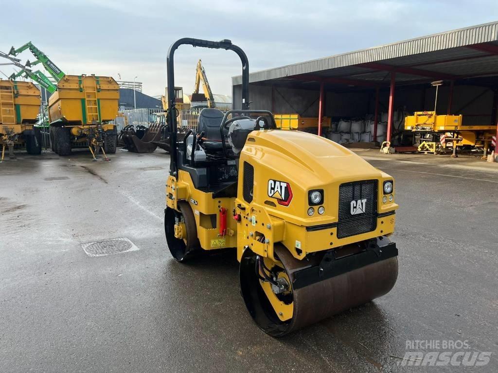 CAT CB 2.7GC Çift tamburlu silindirler