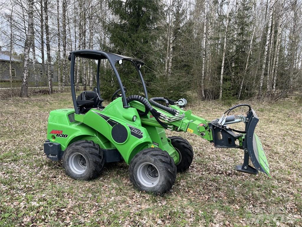 Avant M630 Mini yükleyiciler