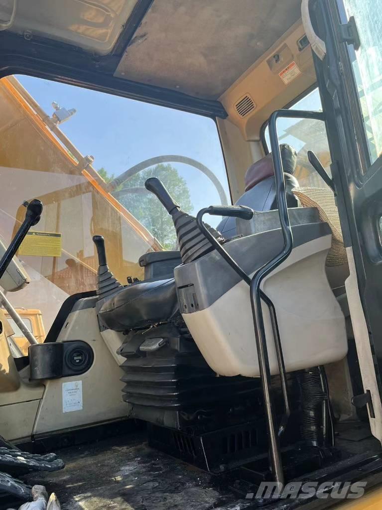 CAT 320 C L Paletli ekskavatörler