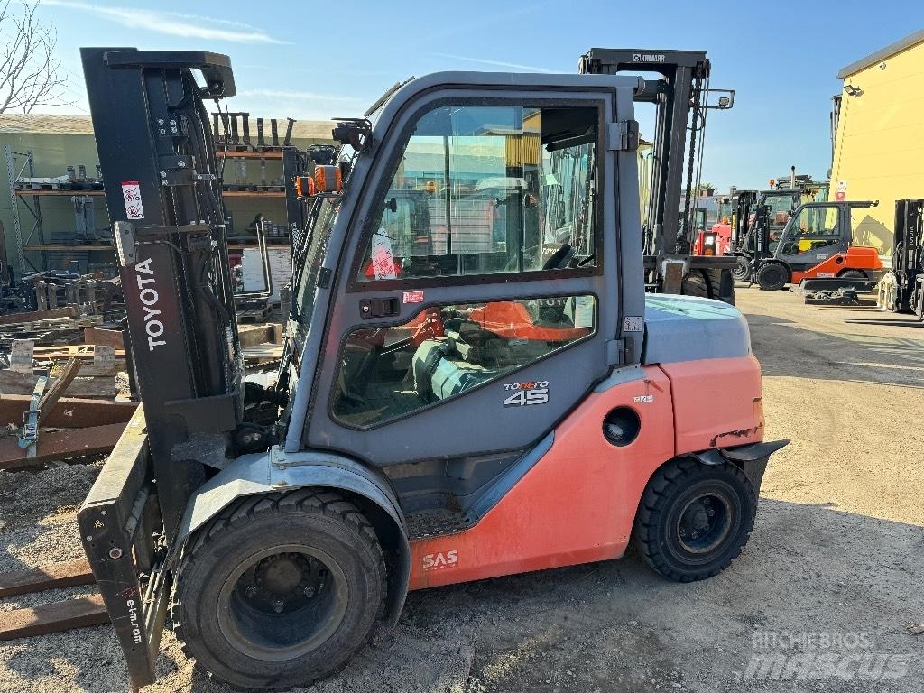 Toyota 40-8FD40N Dizel forkliftler