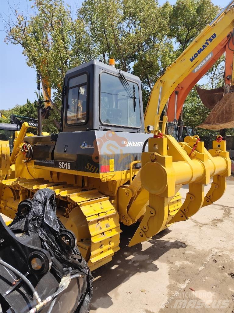 Shantui SD 16 Paletli dozerler