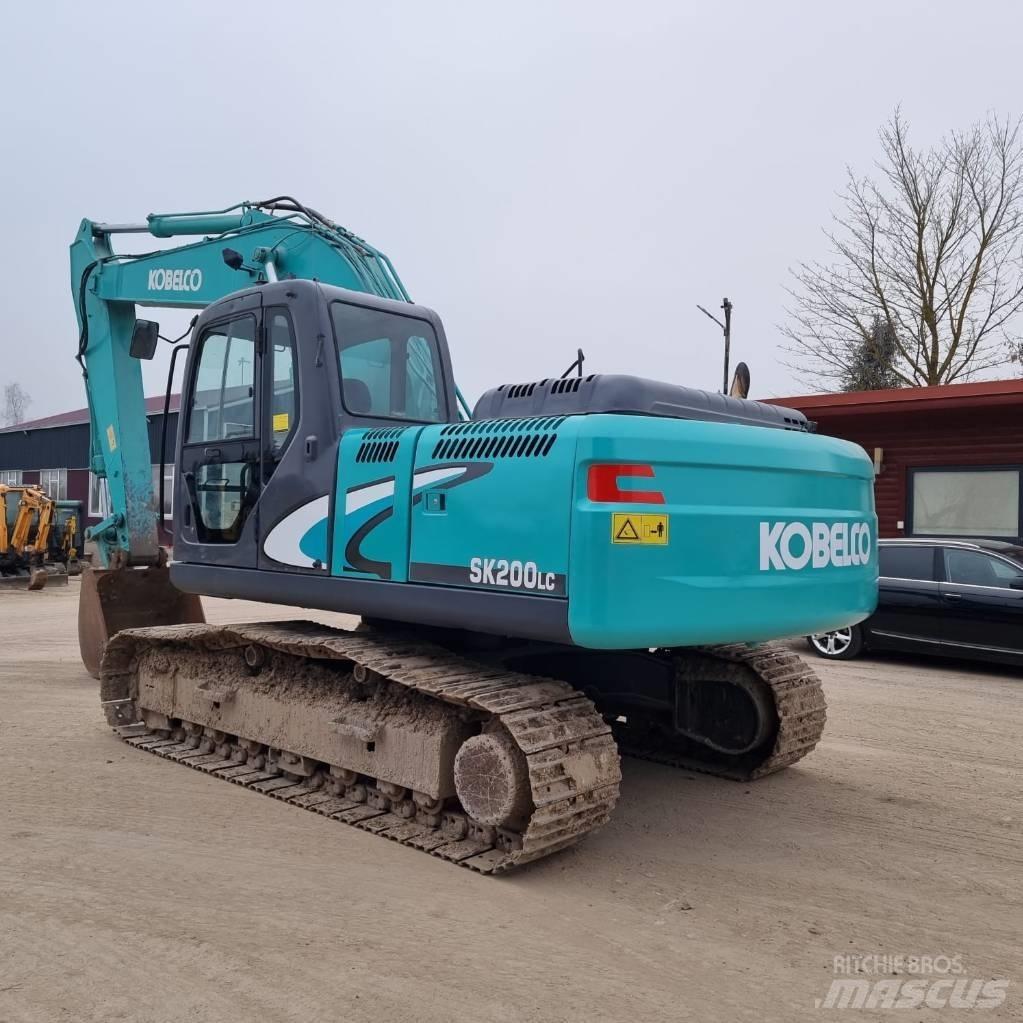 Kobelco SK 200-8 Paletli ekskavatörler