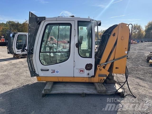 Liebherr A 934 C HD Kabin