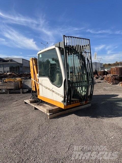 Liebherr A 934 C HD Kabin