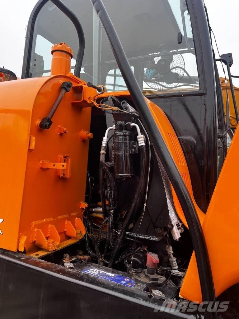 Hyundai Robex 60 W-9 Lastik tekerli ekskavatörler