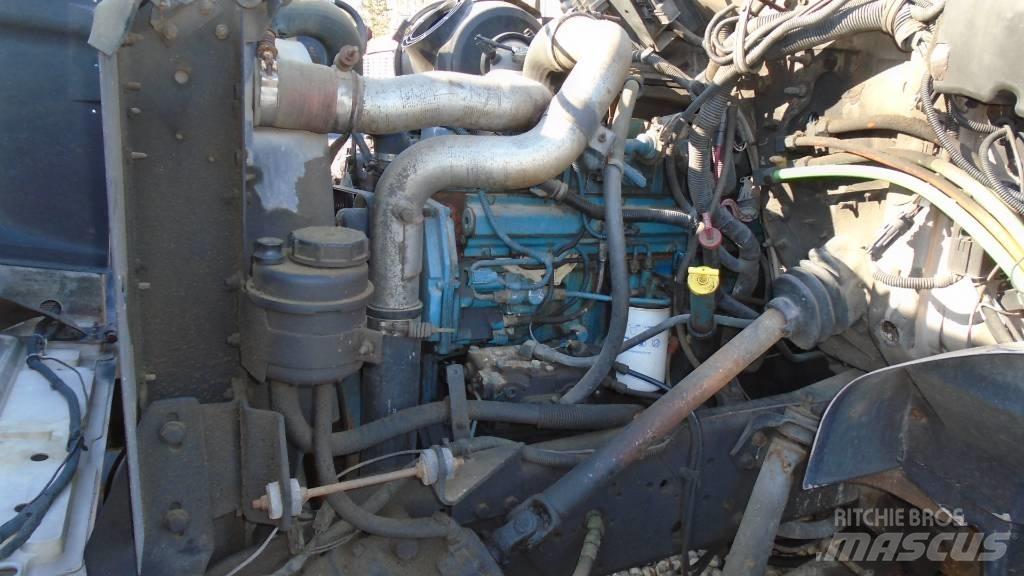 International 4700 Araç üstü platformlar