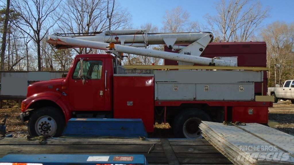 International 4700 Araç üstü platformlar