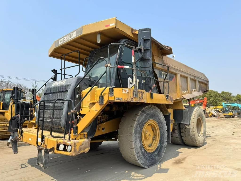 CAT 773 F Yol disi kaya kamyonu