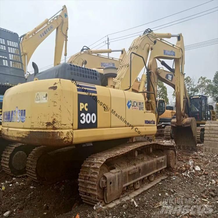 Komatsu 300 Paletli ekskavatörler