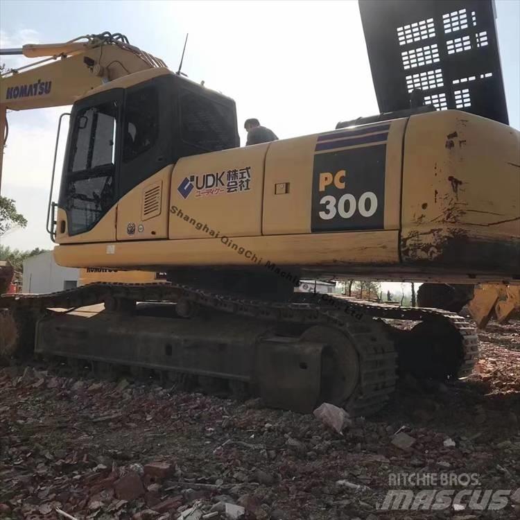 Komatsu 300 Paletli ekskavatörler