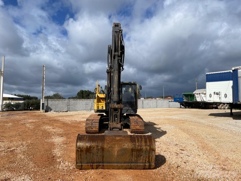 Volvo EC 220 E Paletli ekskavatörler