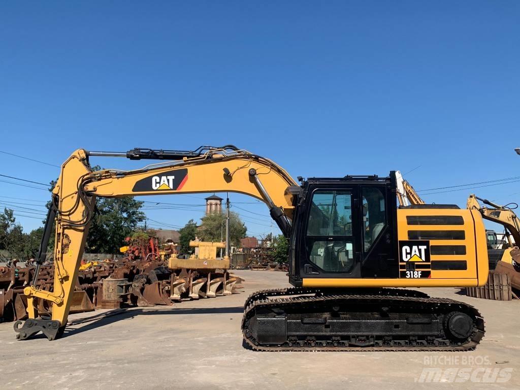 CAT 318F Paletli ekskavatörler