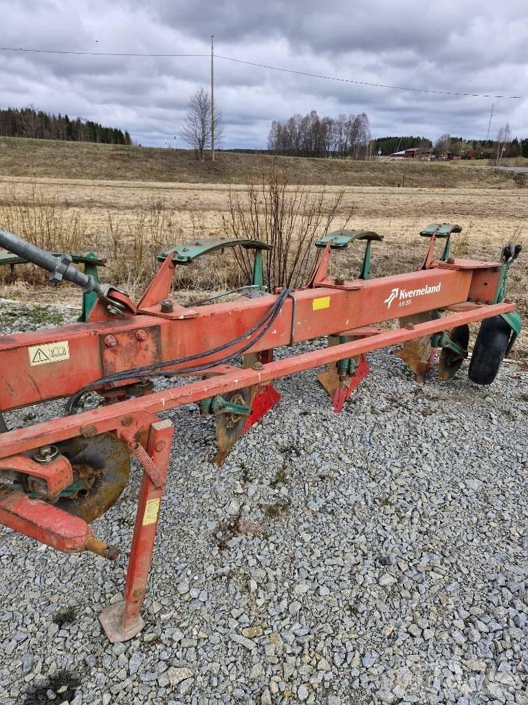 Kverneland ab85-4 Pulluklar