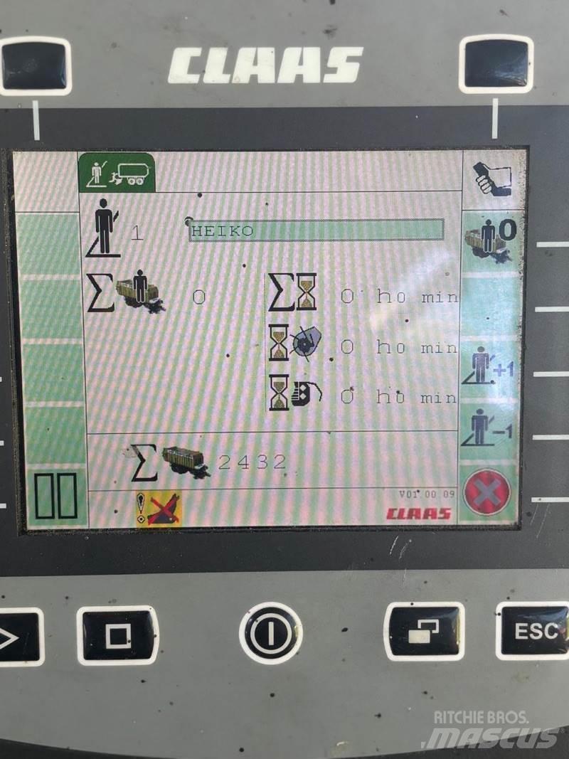 CLAAS Quantum 4700 Kendi yükler römorklar