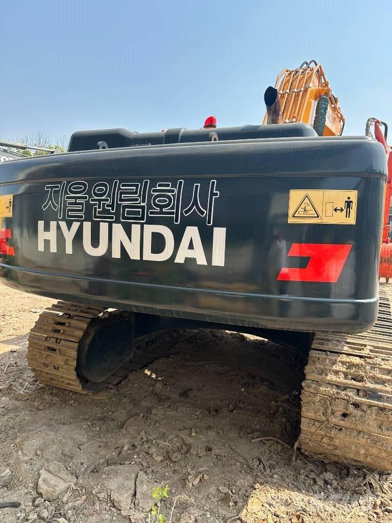 Hyundai 305LC-9S Paletli ekskavatörler