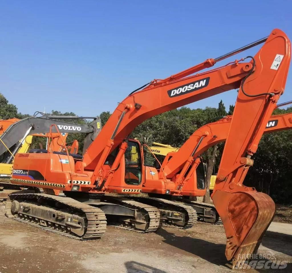 Doosan DH 220 Paletli ekskavatörler