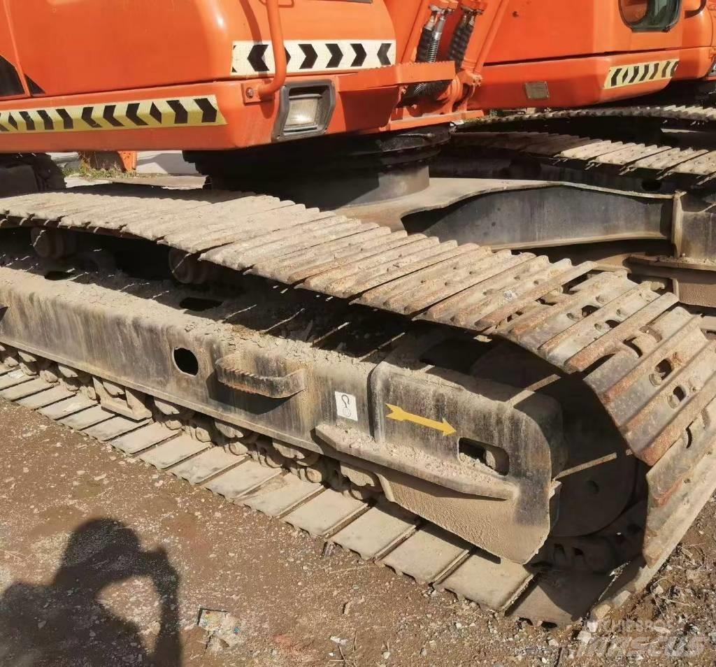 Doosan DH 220 Paletli ekskavatörler