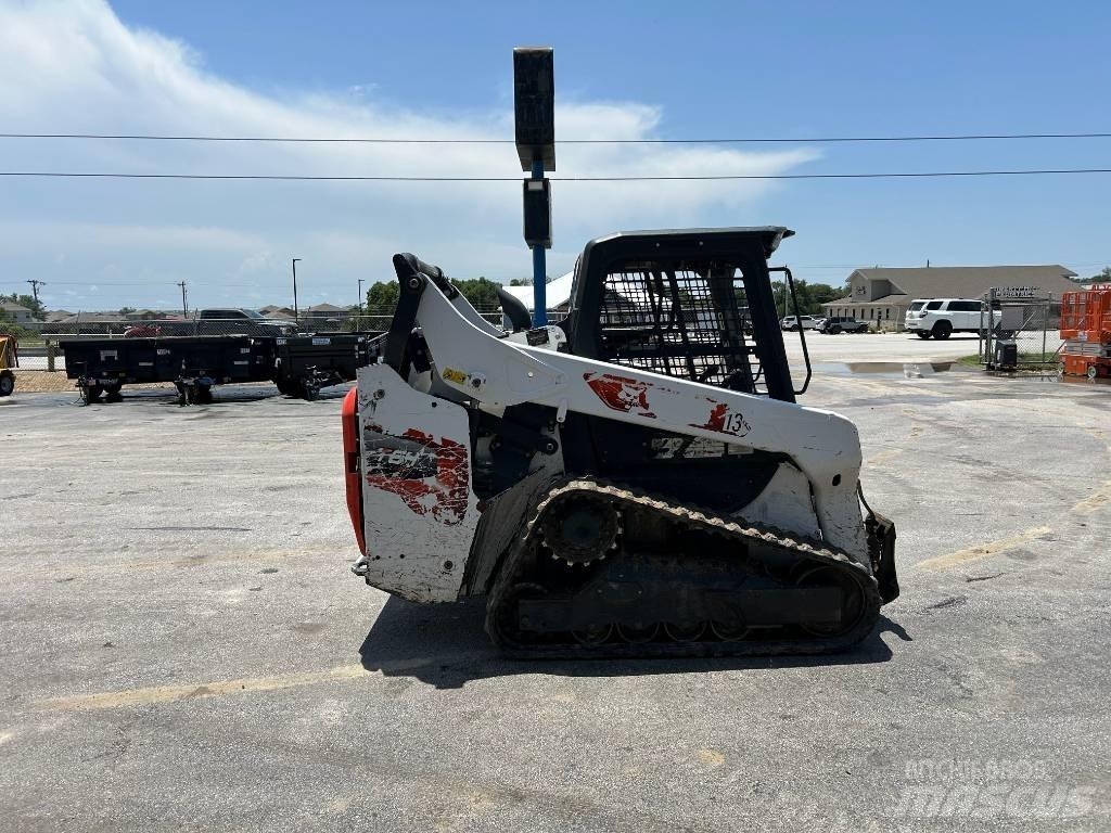 Bobcat T64 Skid steer loderler
