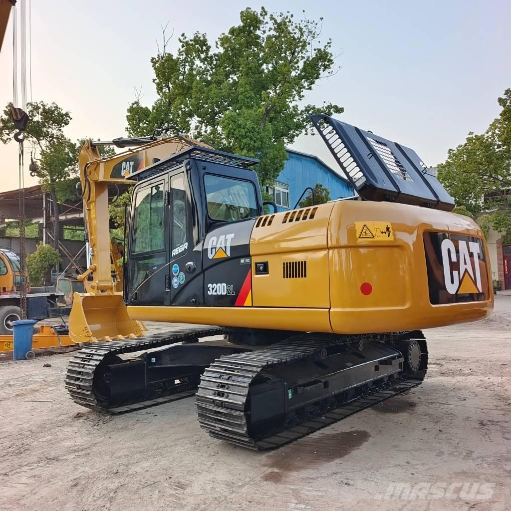 CAT 320 D2 Paletli ekskavatörler