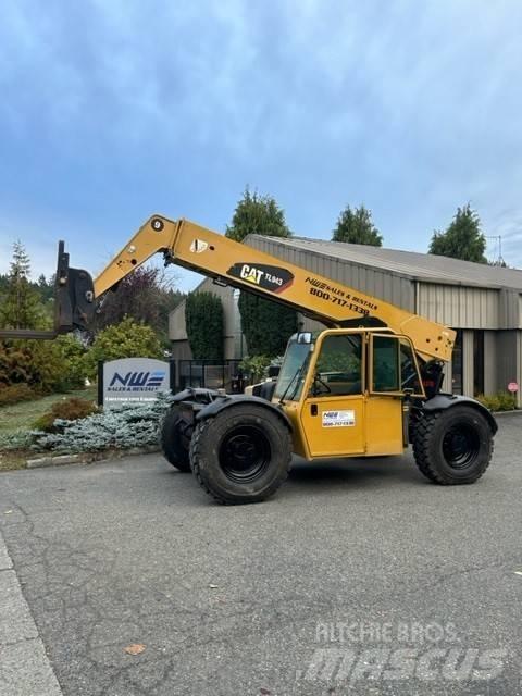 CAT TL 943 Teleskopik yükleyiciler